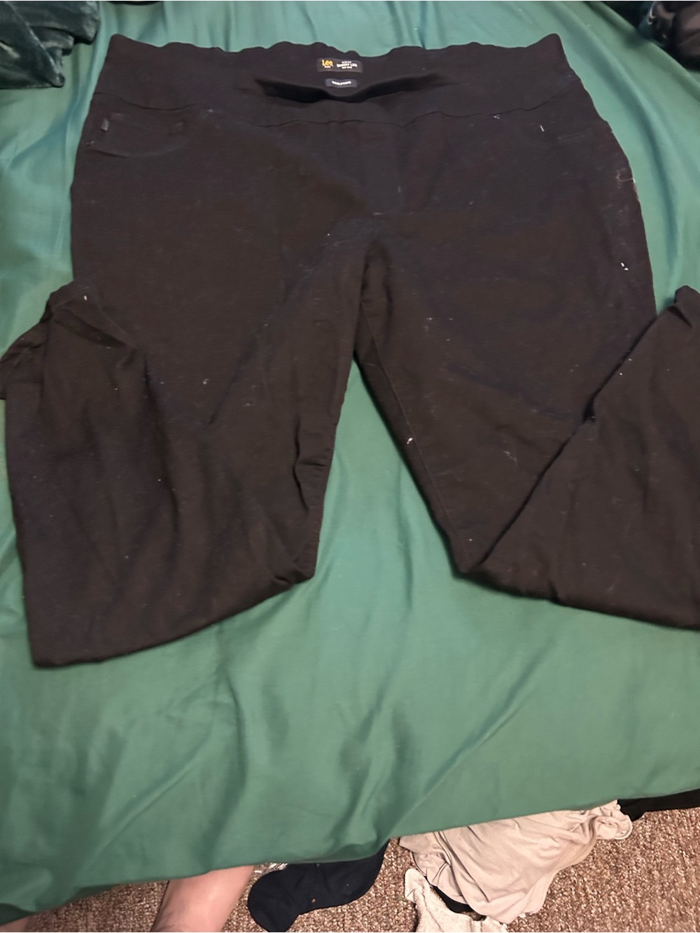 Black womens plus skinny jeans